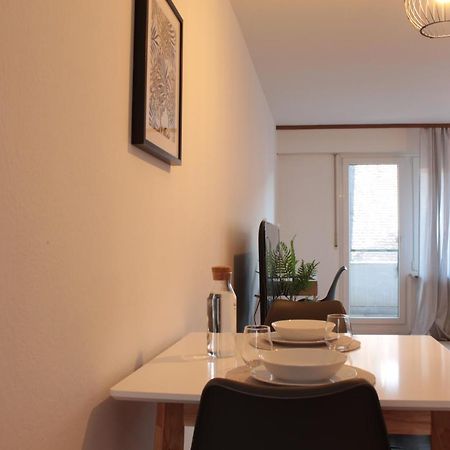 Zentral. Stylisch. Balkon & Parkplatz. Netflix Apartment Holzgerlingen Exterior photo