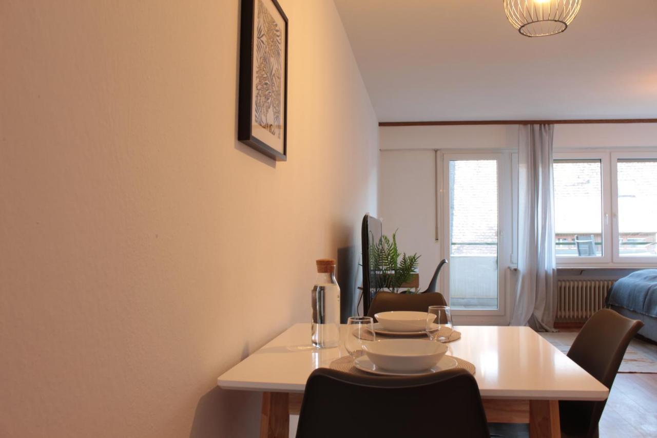 Zentral. Stylisch. Balkon & Parkplatz. Netflix Apartment Holzgerlingen Exterior photo