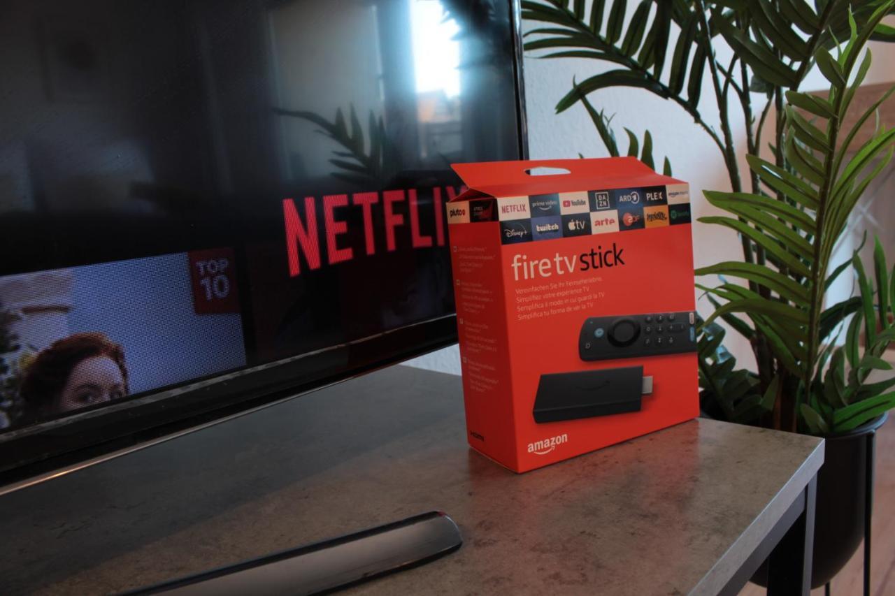 Zentral. Stylisch. Balkon & Parkplatz. Netflix Apartment Holzgerlingen Exterior photo